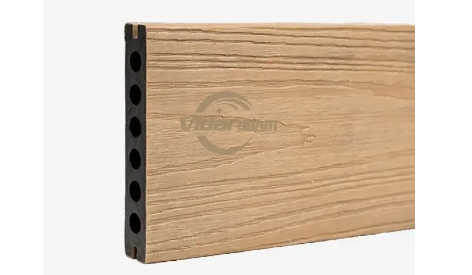 Долговечность и преимущества настила из ДПК в жилых и коммерческих помещениях