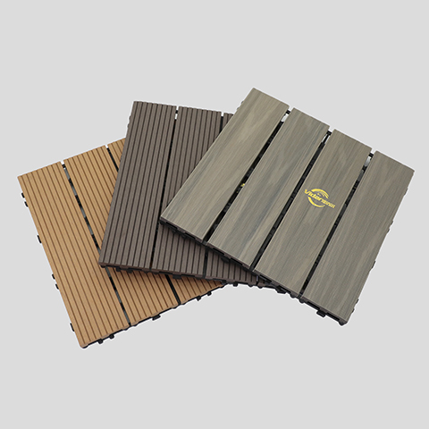 Композитный настил легко получает царапины?